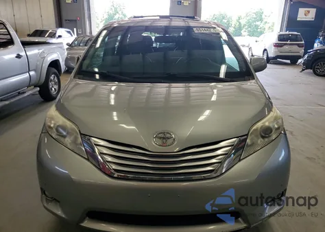 2011 Toyota Sienna Xle z USA, uszkodzony, nr VIN 5TDDK3DC4BS006272